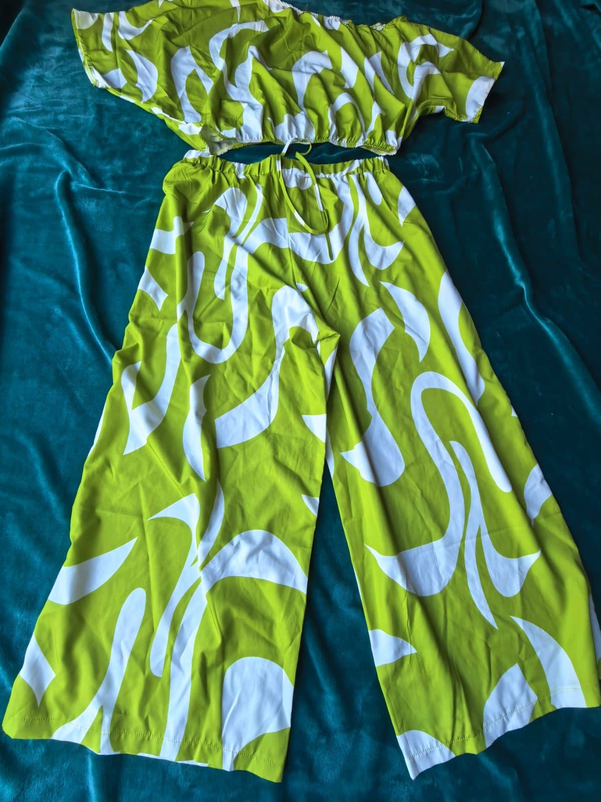Lime green swirl print two-piece set, photo 2