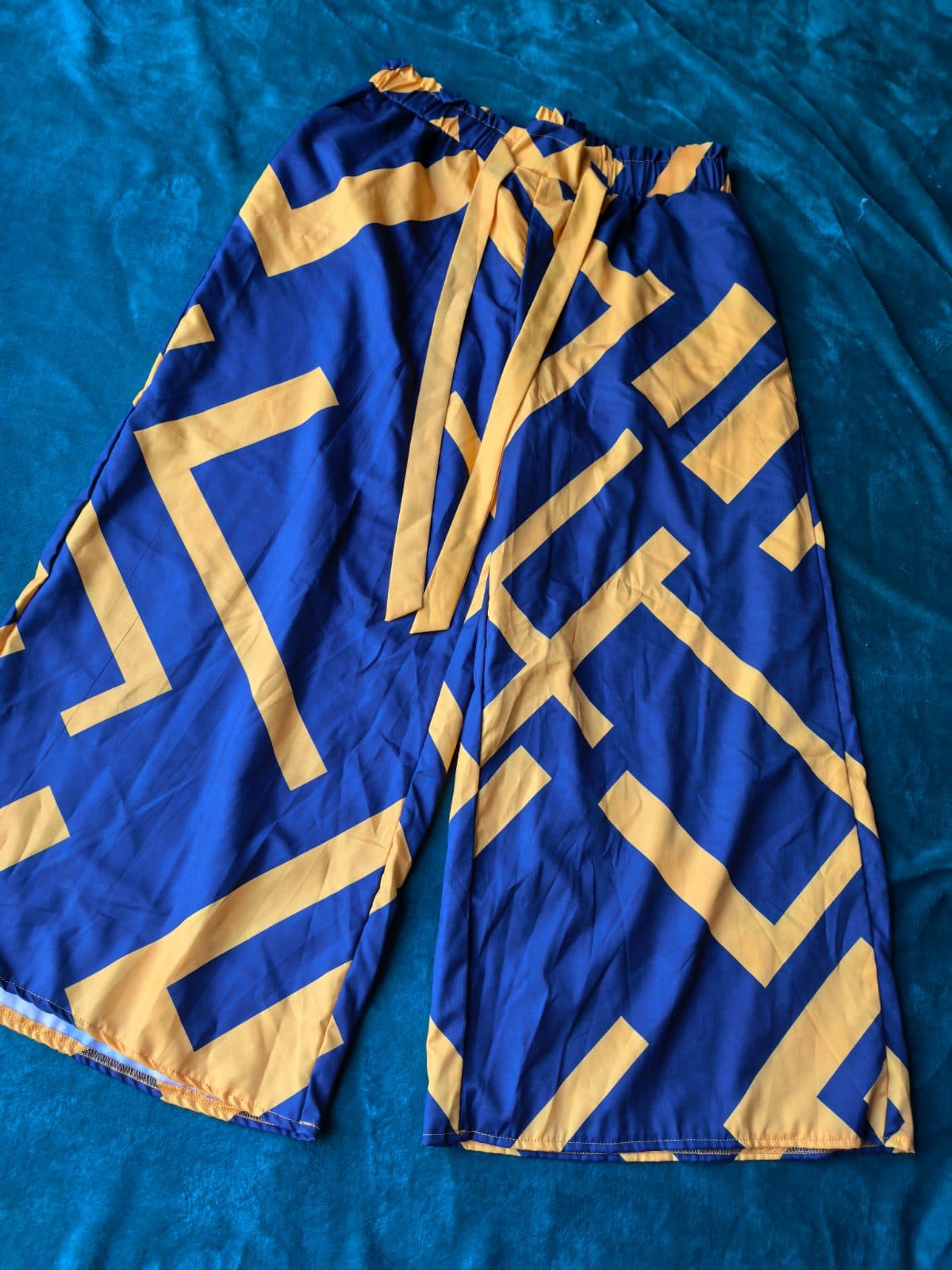 Blue and yellow geometric print wide-leg culottes, photo 2