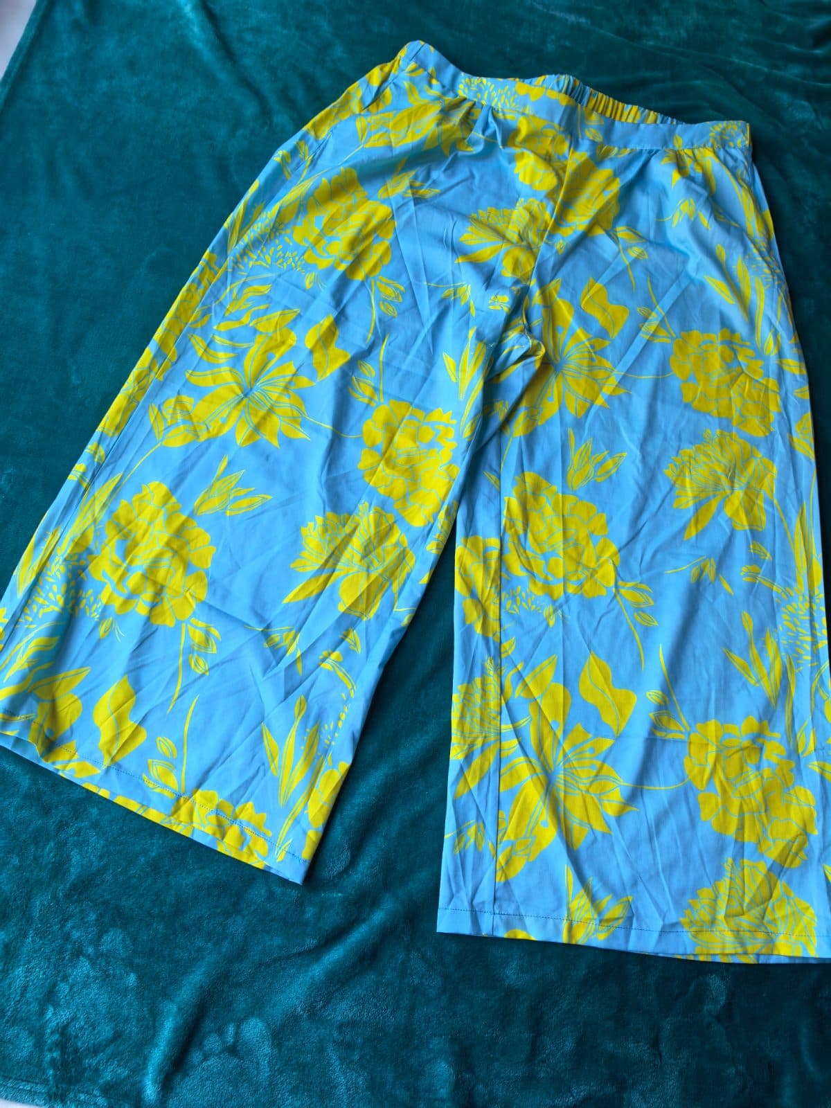 Blue and yellow floral wide-leg culottes, photo 2