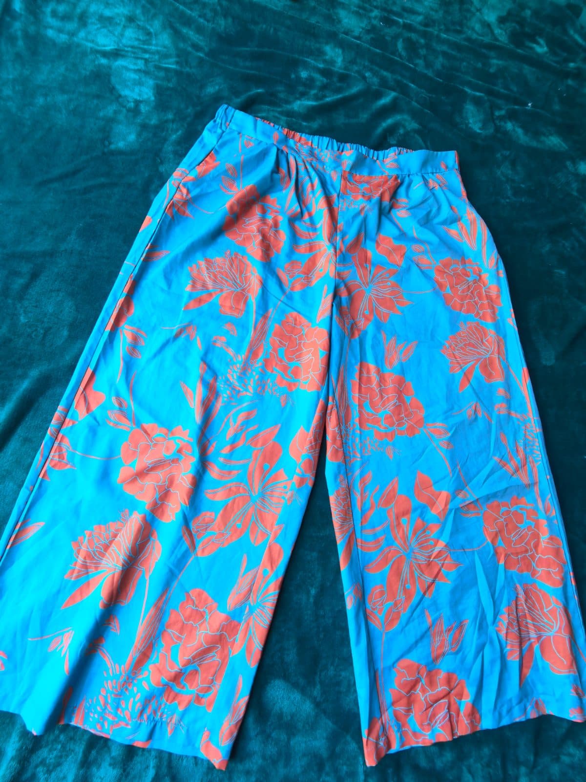 Teal and coral floral wide-leg culottes, photo 2